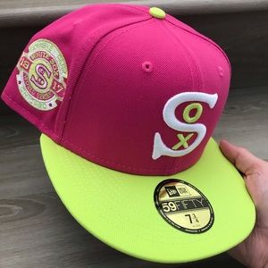 New Era Chicago White Sox 1917 World Series Beetroot 59FIFTY Fitted Hat 7 3/4